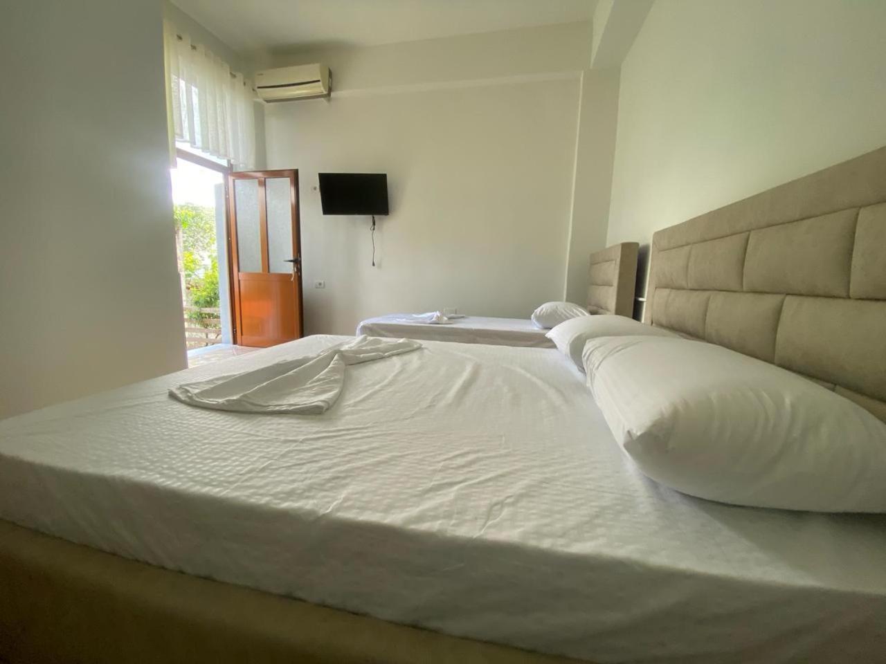 Guesthouse Seli Berat Exterior foto