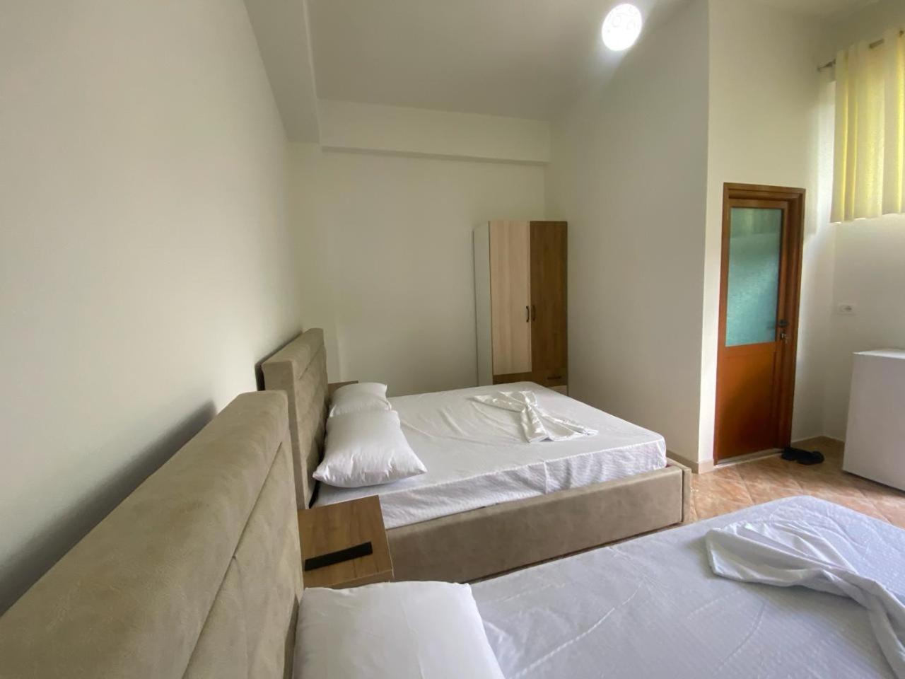 Guesthouse Seli Berat Exterior foto