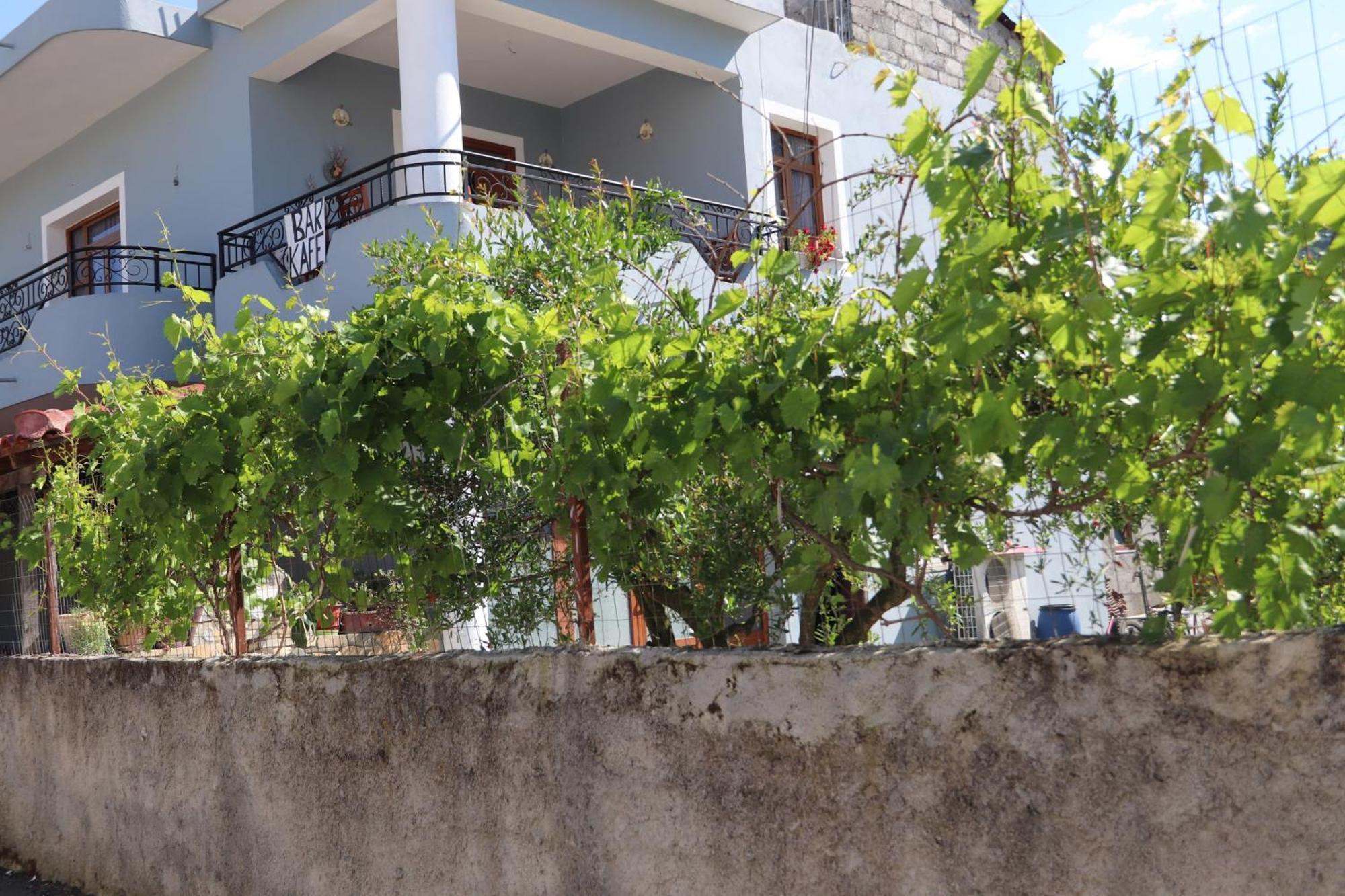 Guesthouse Seli Berat Exterior foto